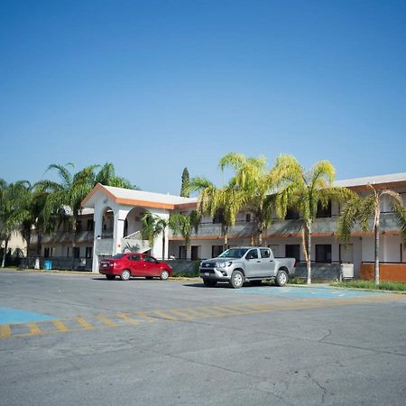 Capital O 88 Inn San Nicolás de los Garzas Buitenkant foto